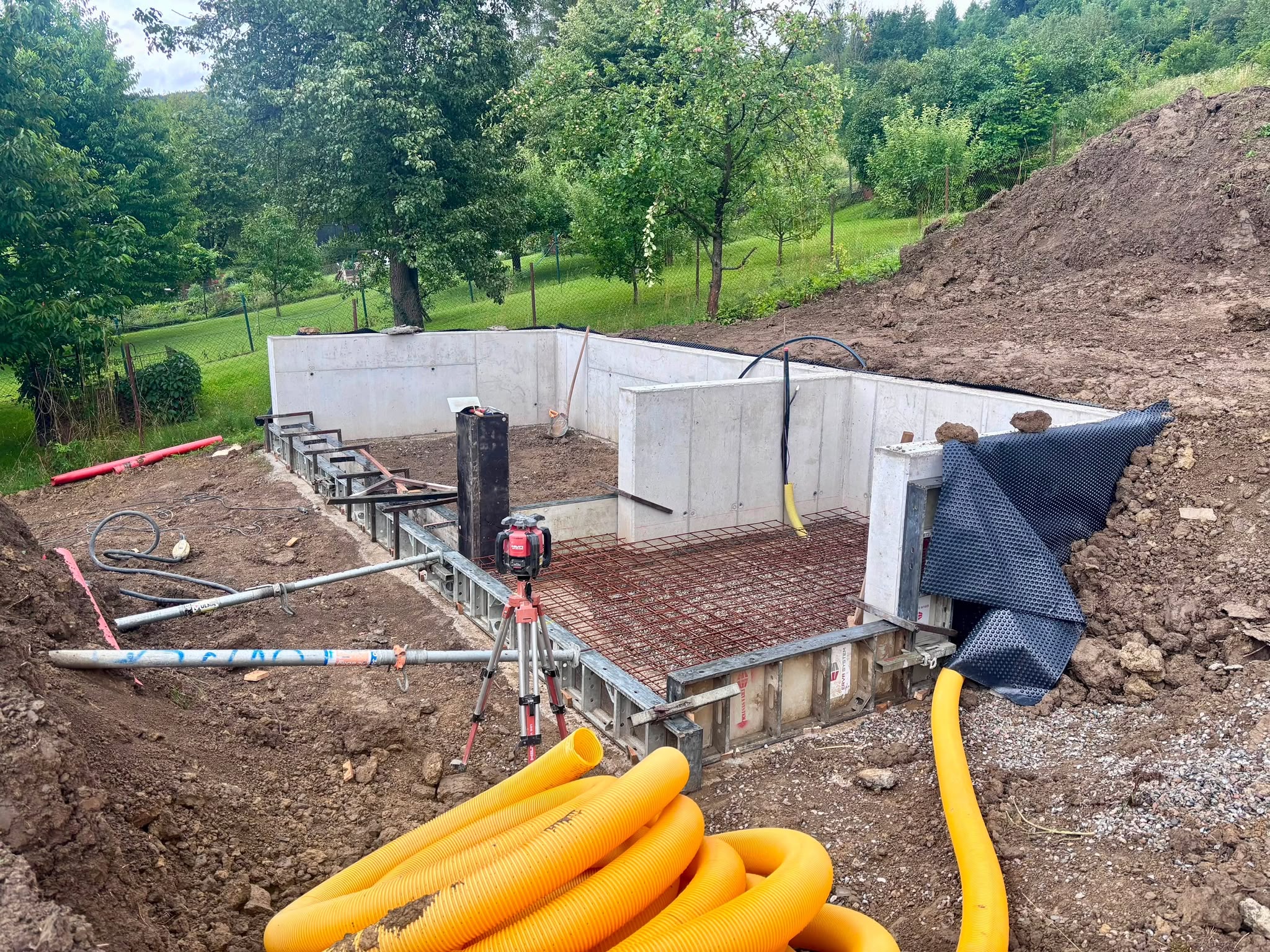 Šalovacie a betonárske práce, Dolný Kubín